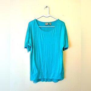 Chico’s Womens Top Size 1 (M) Turquoise Blue Pleated Back Stretch Short Sleeve